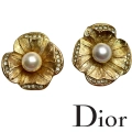 klipsy kwiaty Dior.png